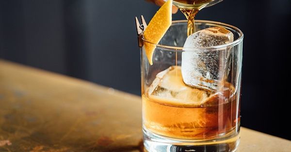 Tokenized Whiskey: why tokenize and how to invest? Top case studies.